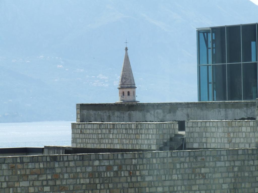 Sarap Apartments Budva Luaran gambar